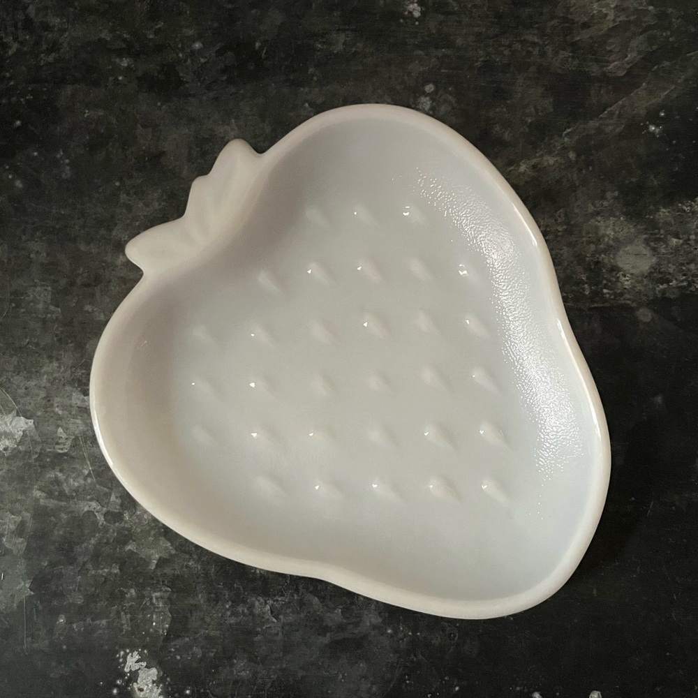 Vintage Milk Glass Strawberry Dish